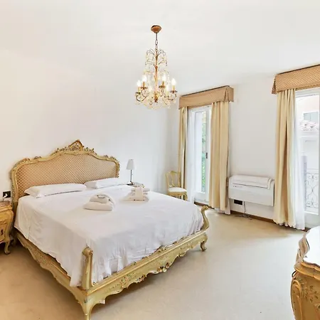 Castello Elegant Apartmán *